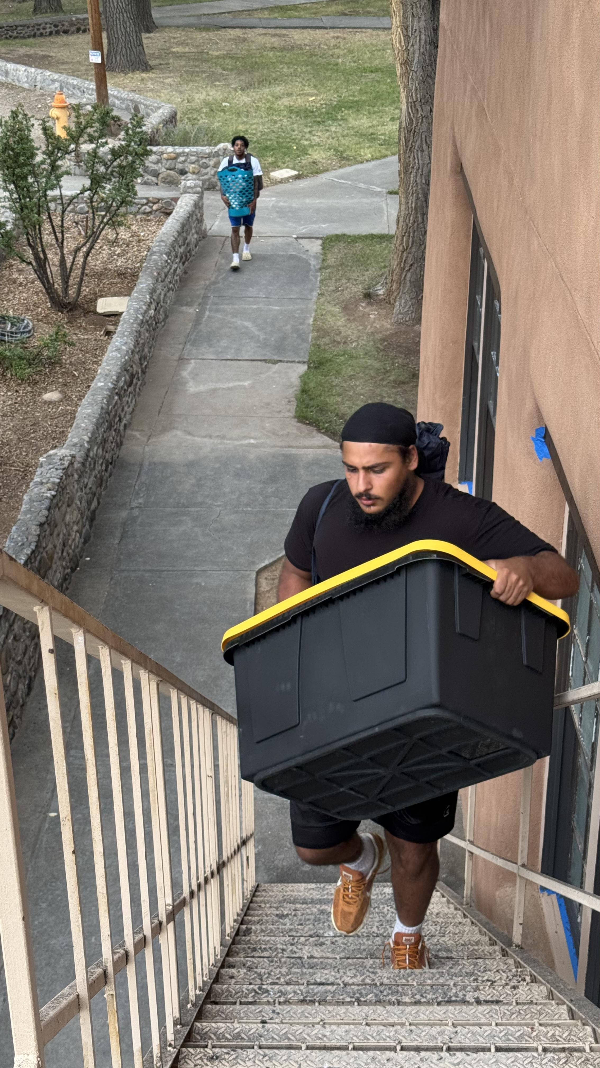 Students move into Northern New Mexico College El Rito dorms